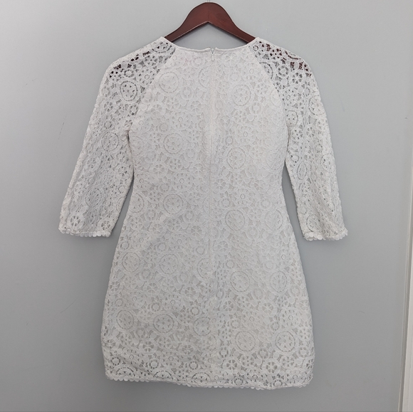 Women's Lilly Pulitzer White Lace Mini Dress Size 2 Sheer Sleeves Bridal - Picture 4 of 5